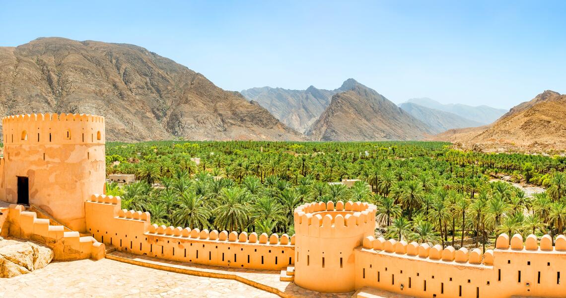 Slapen onder de sterren in een eindeloze zandzee